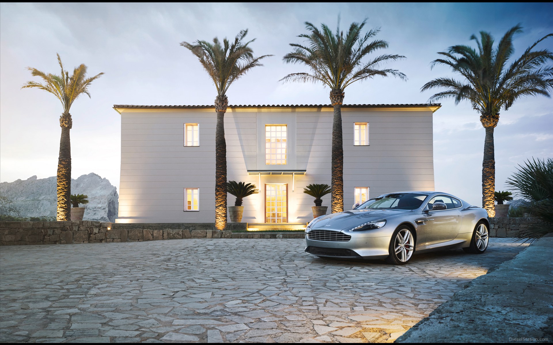 Aston Martin DB9 2013